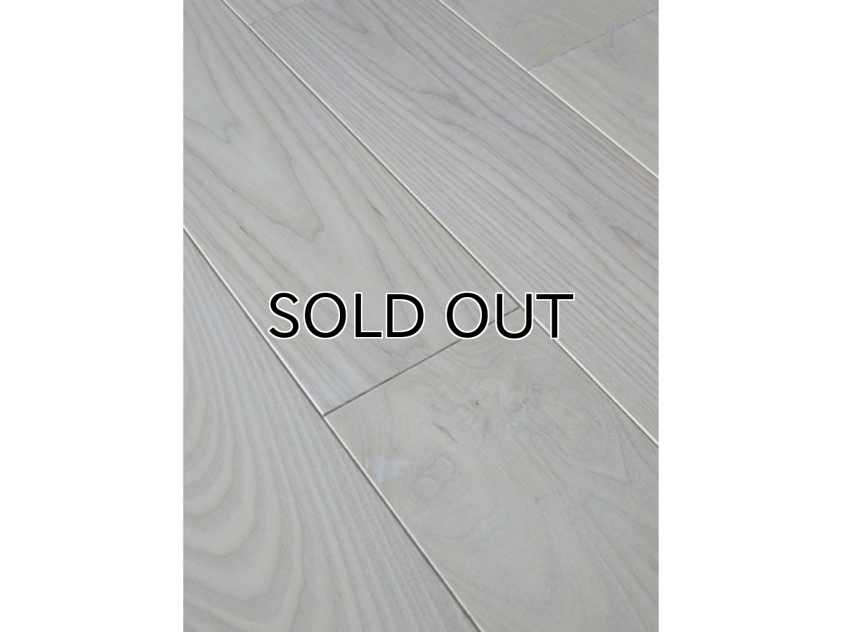 画像3: ホワイトアッシュ幅広無垢フローリングＵＮＩ・V溝タイプ・ホワイトオイル塗装1820×130×15 (3)