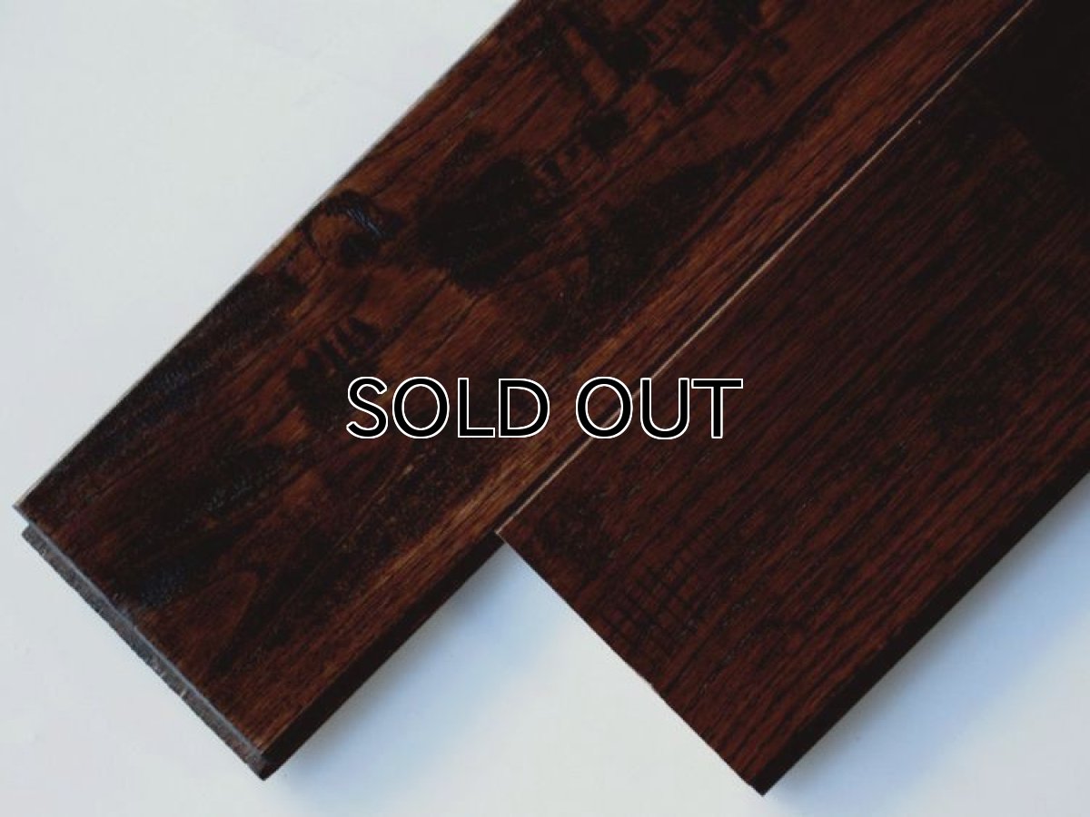 画像2: 栗アンティーク・無垢フローリングＵＮＩ・ウレタン塗装ダークブラウン色1820×90×15 (2)