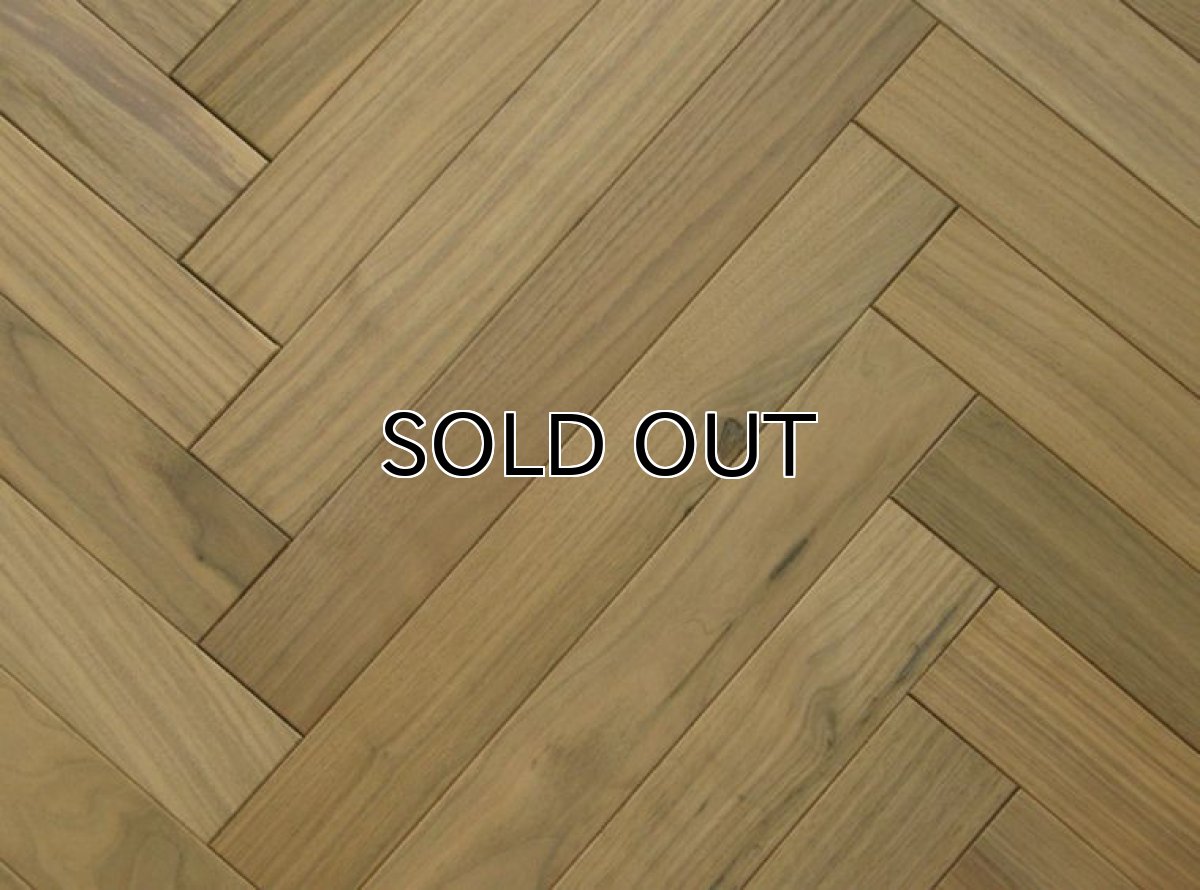 画像3: アメリカンブラックウォールナット複合フローリング・ヘリンボーン貼り用・床暖房対応・無塗装　420×60×15 (3)