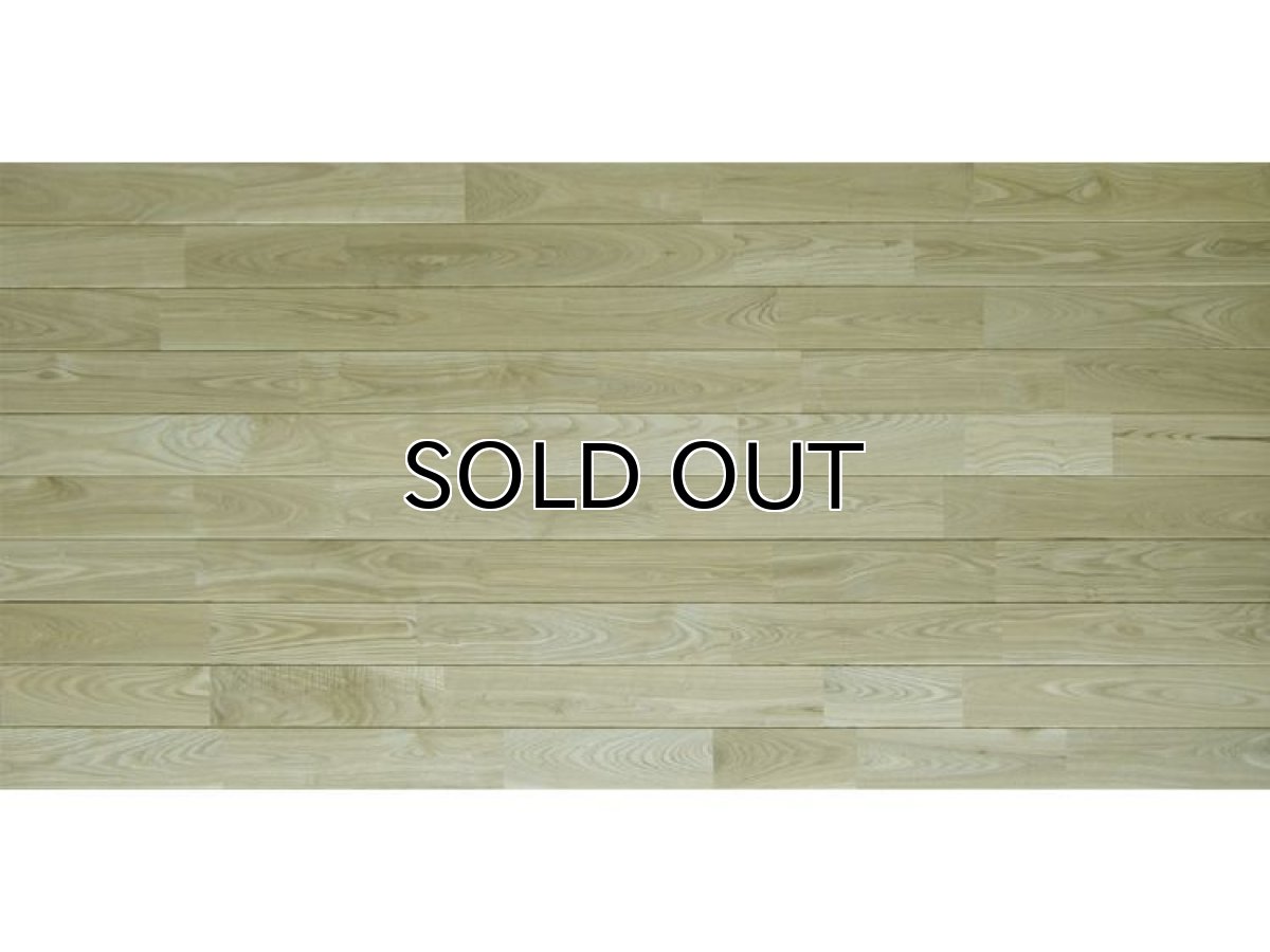 無塗装品の全体写真です