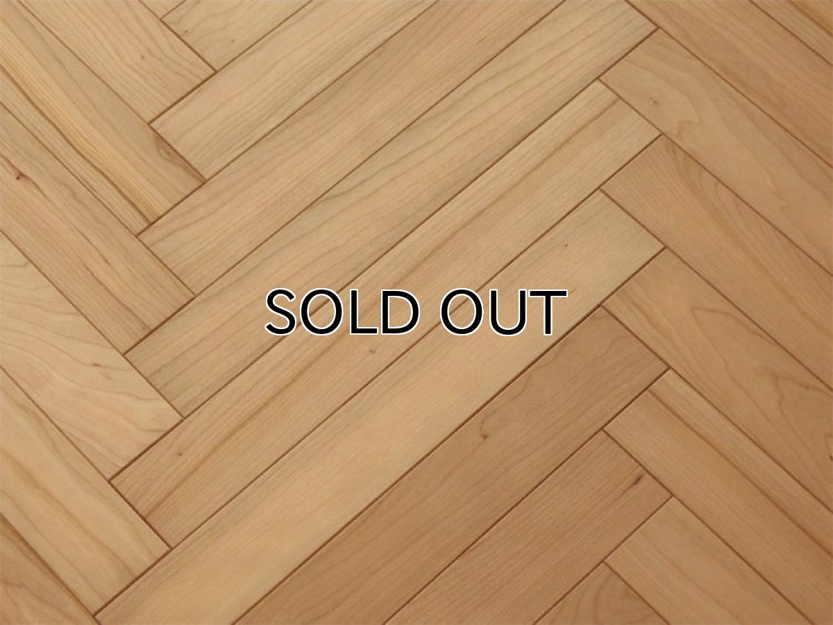 画像3: アメリカンブラックチェリー複合フローリング・ヘリンボーン貼り用・床暖房対応・無塗装　420×60×15 (3)